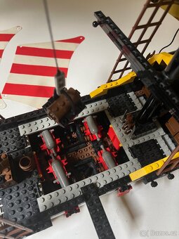 Prodám LEGO 6285 – Black Seas Barracuda (1989) - 6