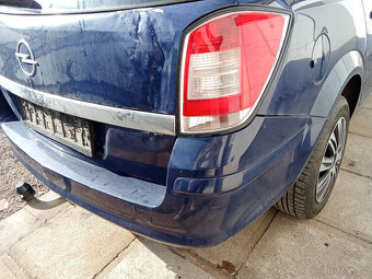 Opel Astra H caravan 1,4 16V - náhradní díly - 6