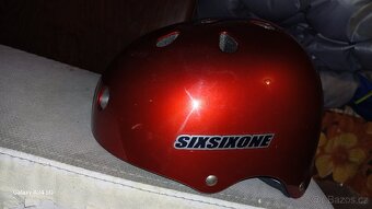 Helma na moto + helma na kolo sixsixone - 6