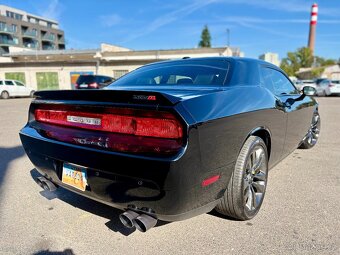 2013 Dodge Challenger SRT8 | MANUÁL | 74.000km | 392 HEMI - 6