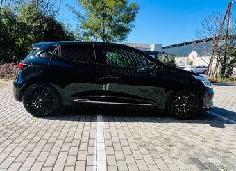 Renault Clio IV RS Trophy 1,6TCe PDC 162kW 2017 - 6