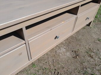 Ikea TVstolek Hemnes - 6