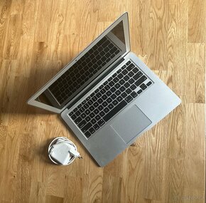 Mac PC + myš, klávesnice, touchpad MacBook Air, APPLE TV - 6