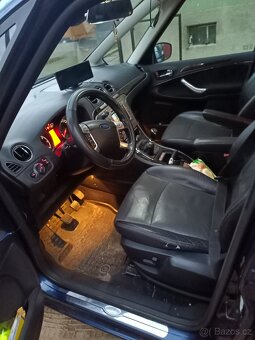 Ford Galaxy - 6