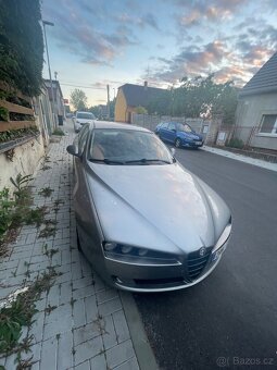 Alfa Romeo 159 1.9 JTD sedan - 6
