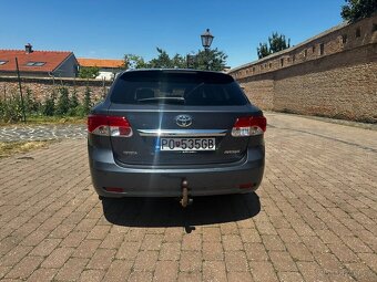Toyota Avensis Combi 140 kW - 6
