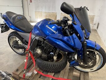 Havarovaná Kawasaki z750s 2005 - 6