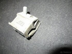 Napínací kladka rozvodů M40, silentblok atd. - 6