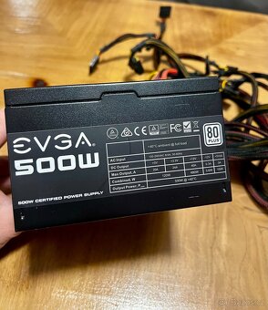 Intel Core i5-9600K + Asus STRIX B360-H GAMING + 16 Gb RAM - 6