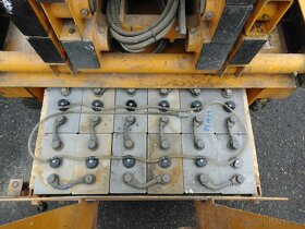 Nůžková pracovní plošina Haulotte Compact 12 - 6