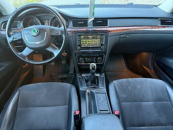 Škoda Superb Combi 2.0 TDI 125kw 11/2011 / NAVI / PANORAMA - 6