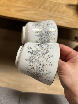 2 porcelánové hrnky - 6