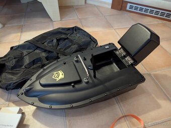 rybářská zakrmovací loďka nová - 6