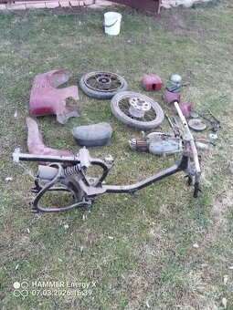 Prodám Jawa 555 pařez - 6