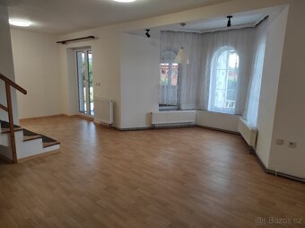 Prodej RD o 2 bytových jednotkach - 6