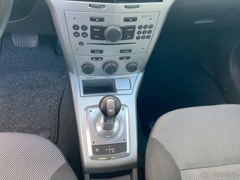 Opel Astra, 1.6i16v GTC (85kW), automat, klima, alu kola - 6