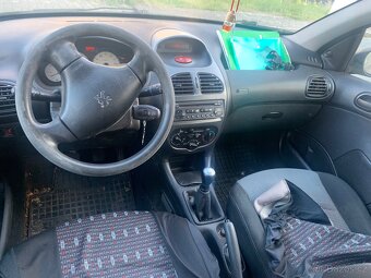 Prodám Peugeot 206 1.4i benzin 55KW Rok 2005 - 6