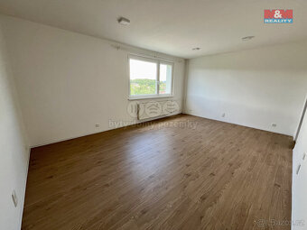 Pronájem bytu 1+1, 40 m², Liberec, ul. Sametová - 6
