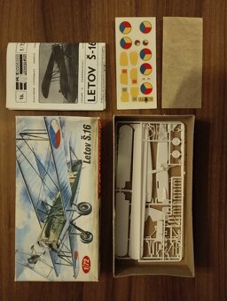 Modely letadel,KP, plastové stavebnice. - 6