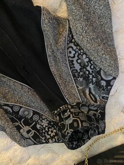 Desigual tvidovy kasmirovy vlneny cerny kabat 38 - 6