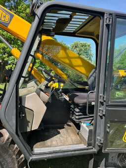 Manipulátor JCB 526 - 6