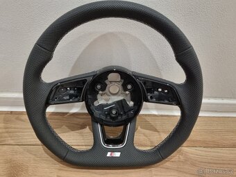 AUDI VOLANT KOZENY PERFOROVANY - 6
