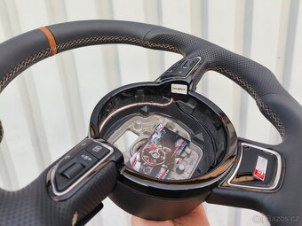 Nový kožený volant Audi PERFORMANCE, exkluzivní tvar - 6