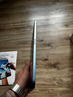 Apple iPad Air M1 5 gen.- v záruce - stav nového - 6