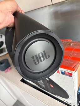 JBL Boombox - 6