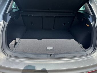 Volkswagen Tiguan Highline 4Motion LED+Navi+Kůže+Kamera+TZ - 6