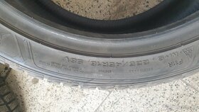 Prodám Zimní Pneu 235 45 R18 goodyear - 6