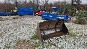 Nakladač KOMATSU WA 70-5 kloubový - 6