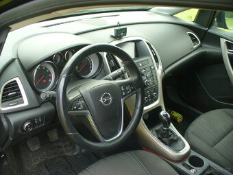 Opel Astra 1.4i Turbo - 6