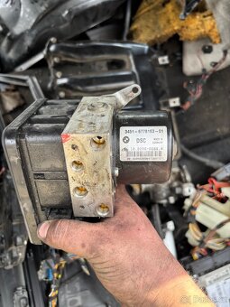 Prodám náhradní díly e91/90 - 6