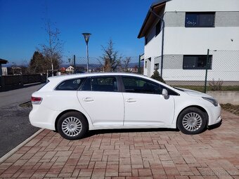 Toyota Avensis - 6