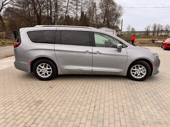 Chrysler Pacifica 3.6 V6 2020 TOP - 6