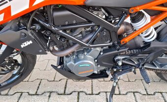 KTM Duke 125 Rok 2019 10.000 km - 6