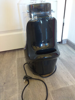 Smoothie mixér s odhlučňovacím víkem - 6