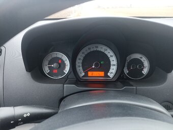 Prodej os. automobilu Kia Ceed - 6