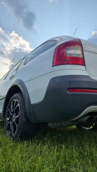 Škoda Octavia 2 Scout 4x4 - 6