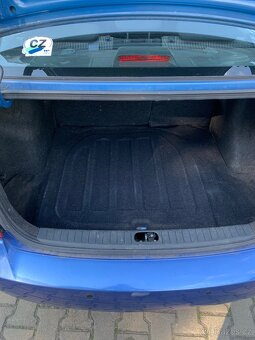 Hyundai Accent 1.4 benzín (2010) - 6