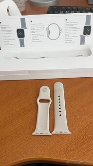 Apple Watch SE 40mm hvězdně bílá - 6