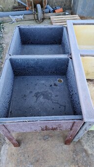 Mycí stůl starší 3x - 6