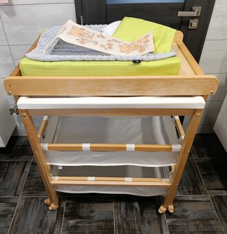 Přebalovací pult s vaničkou - 6