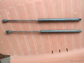 Ford Focus 2009 3dv. nahr.díly - 6