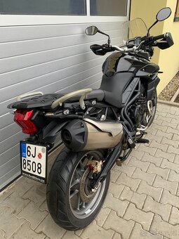 Triumph Tiger 800 XR - 6