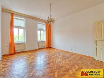 Znojmo, pronájem bytu 3+1, 96 m2, centrum města - byt - 6