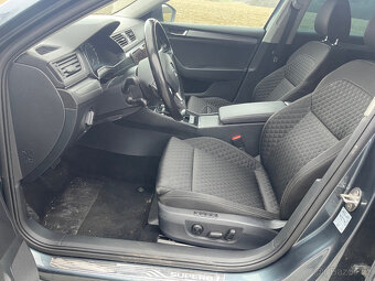 Škoda Superb 2,0TDi 110kW DSG SPORT - 6