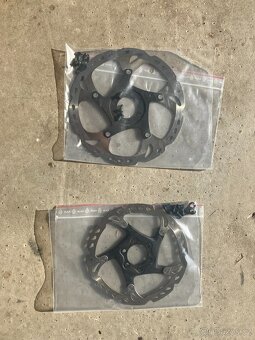 Bontrager Kovee Elite23 Boost 110/148, ořech Shimano, carbon - 6
