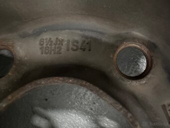 Letní kola 6,5J x R16 5x115 střed 70,2mm et 41 - 6